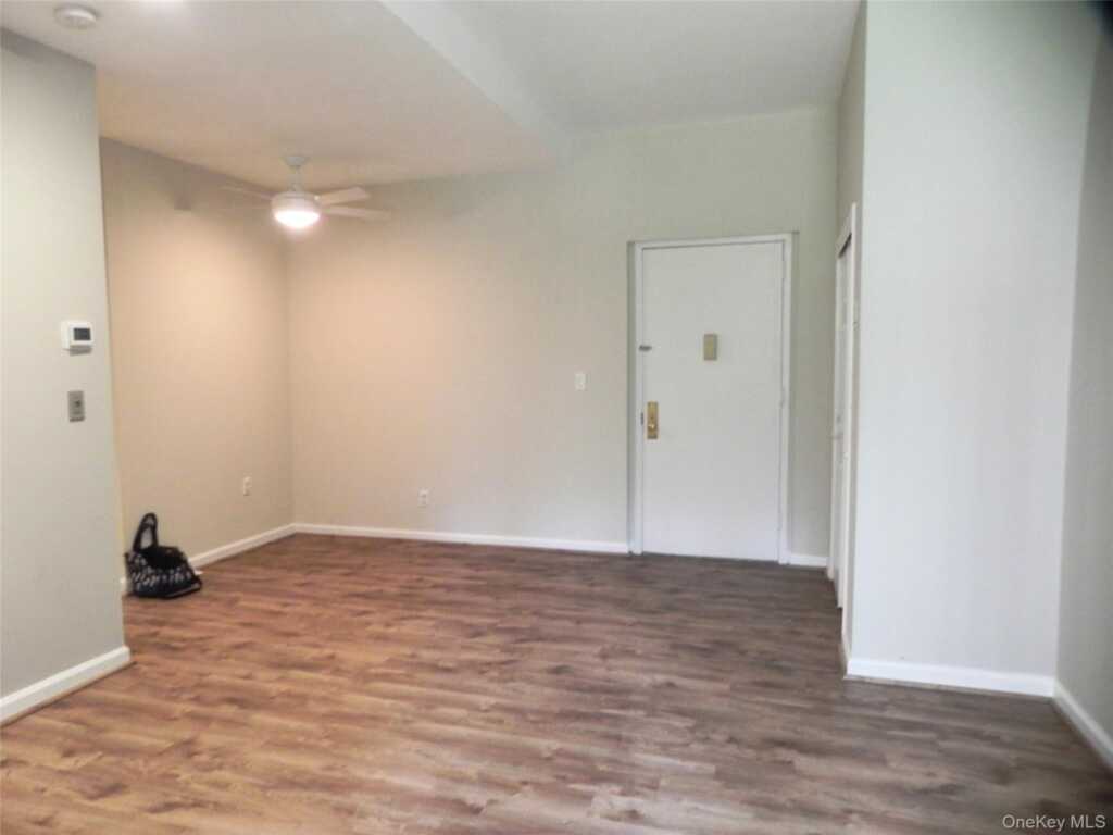 1250 North Avenue, Unit #110, New Rochelle, NY 10804 - Photo 5 of 27