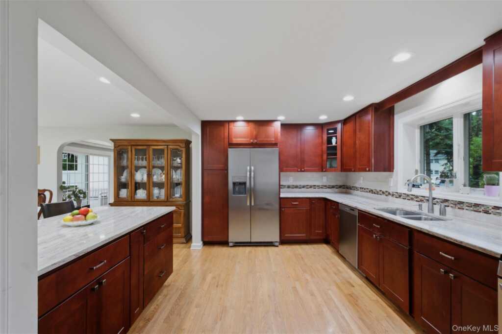16 Ward Street, Suffern, NY 10901 - Photo 12 of 48