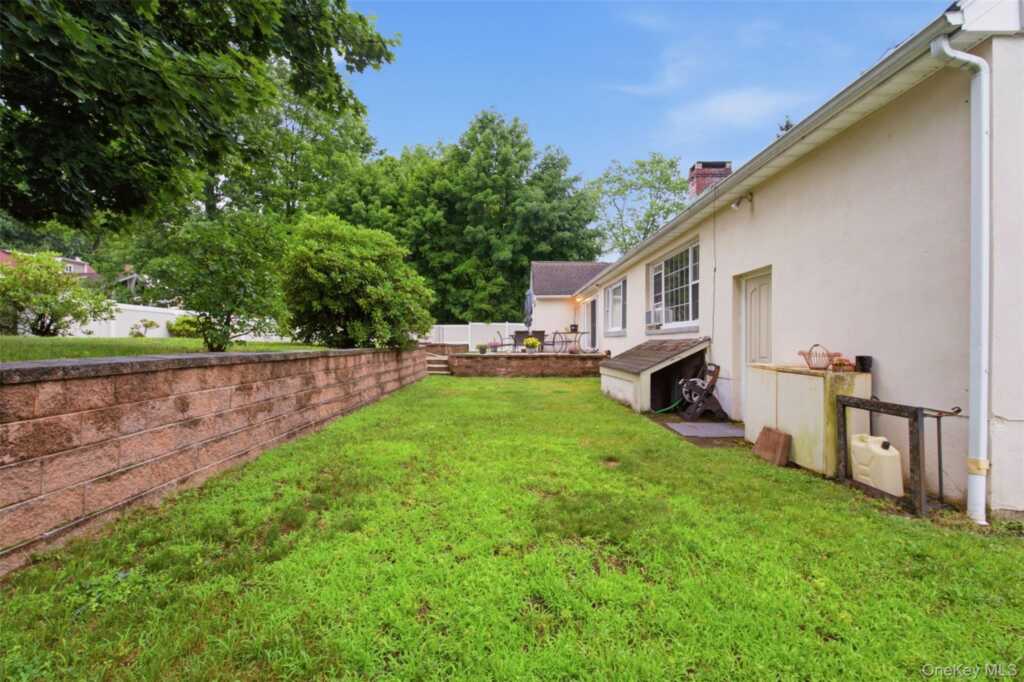 16 Ward Street, Suffern, NY 10901 - Photo 37 of 48