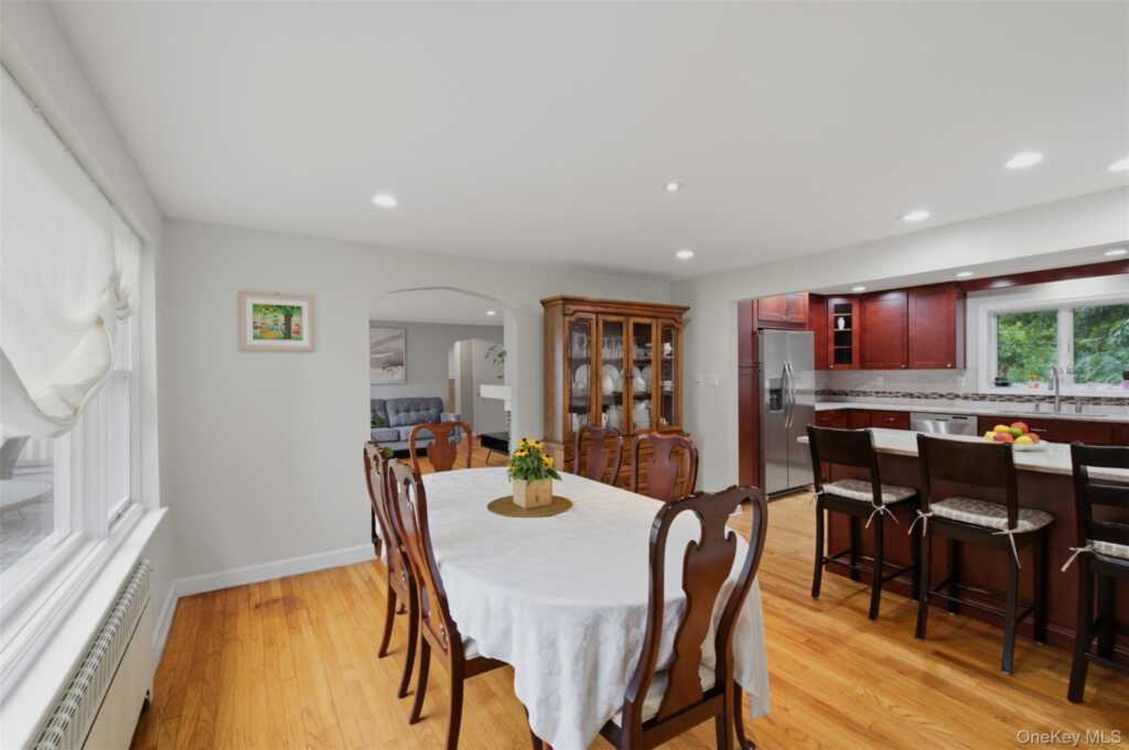 16 Ward Street, Suffern, NY 10901 - Photo 4 of 48