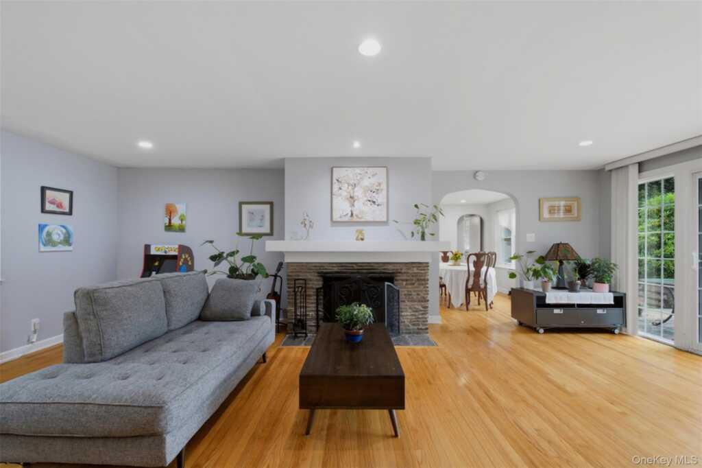16 Ward Street, Suffern, NY 10901 - Photo 8 of 48