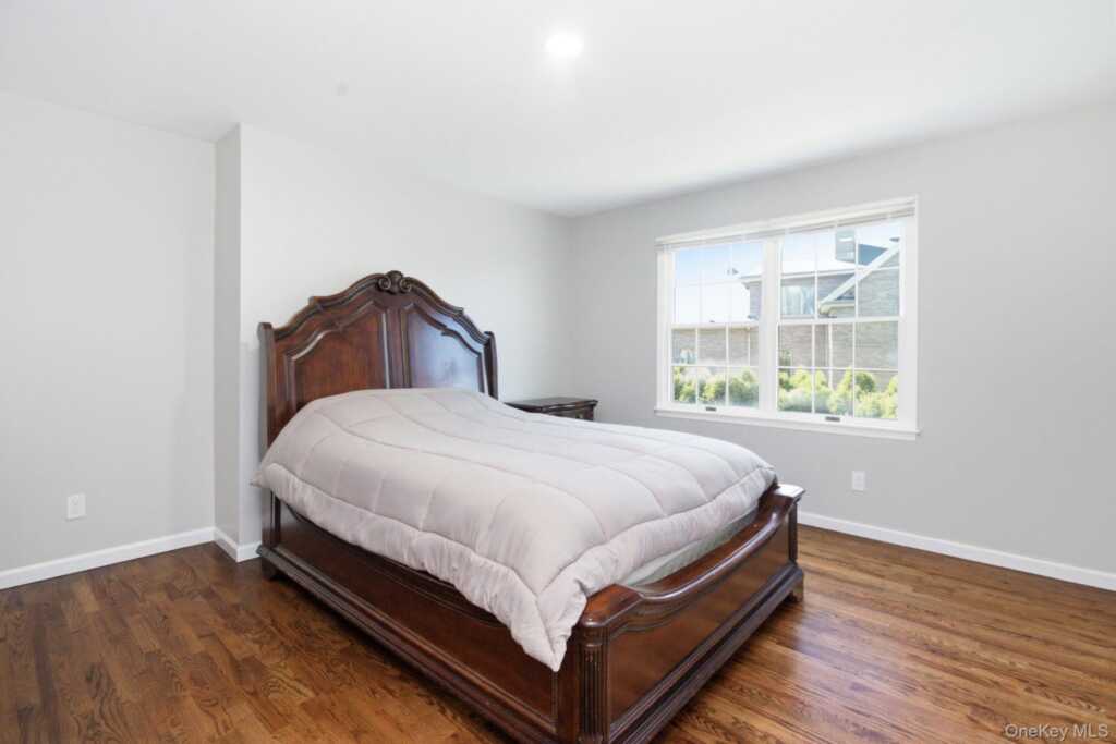 15 Ellis Drive, Unit #13, White Plains, NY 10605 - Photo 22 of 44