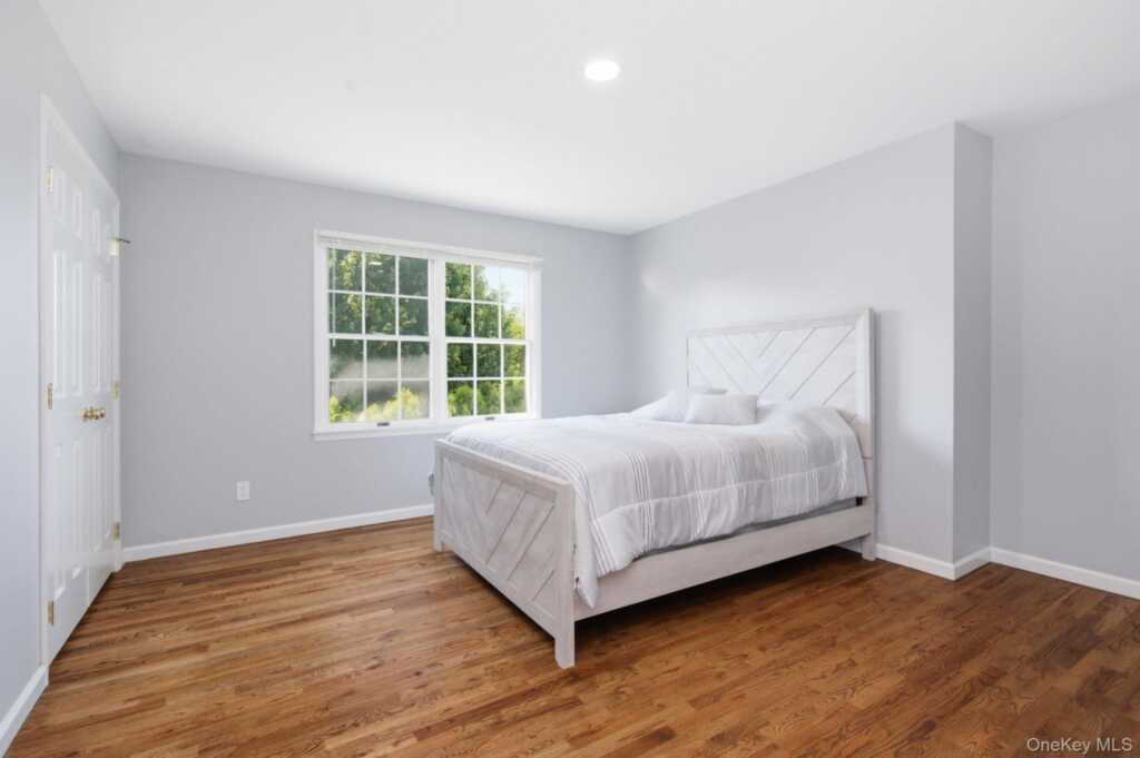 15 Ellis Drive, Unit #13, White Plains, NY 10605 - Photo 24 of 44