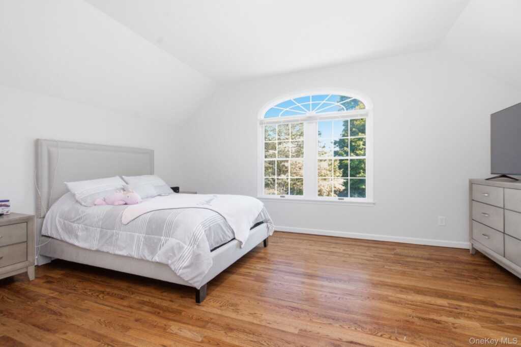 15 Ellis Drive, Unit #13, White Plains, NY 10605 - Photo 25 of 44