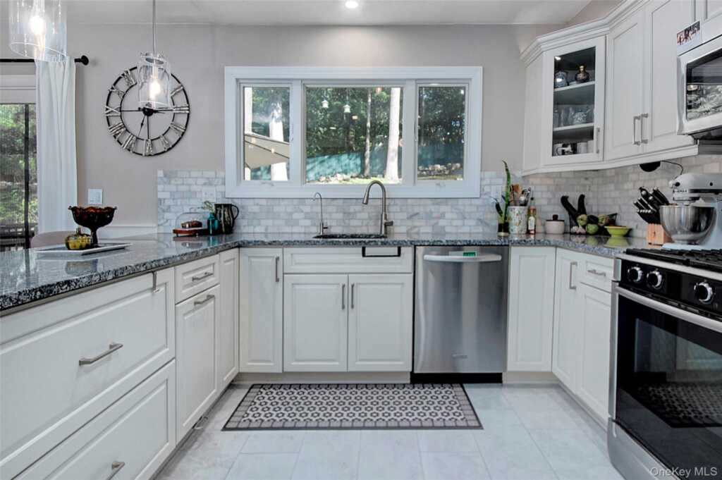 9 Prospect Place, Suffern, NY 10901 - Photo 8 of 50