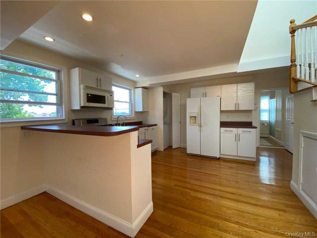 188 Main Street, Nyack, NY 10960 - Photo 3 of 25