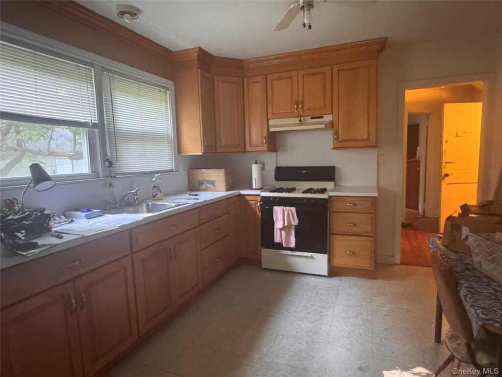 245 Zukor Road, New City, NY 10956 - Photo 13 of 30