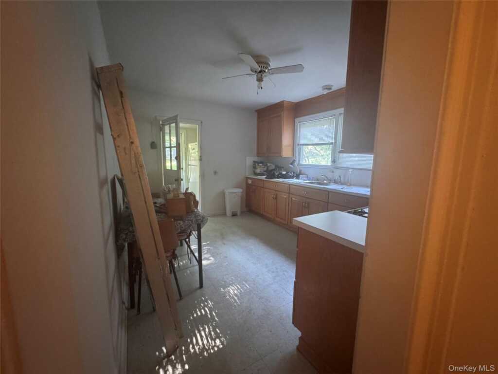 245 Zukor Road, New City, NY 10956 - Photo 14 of 30