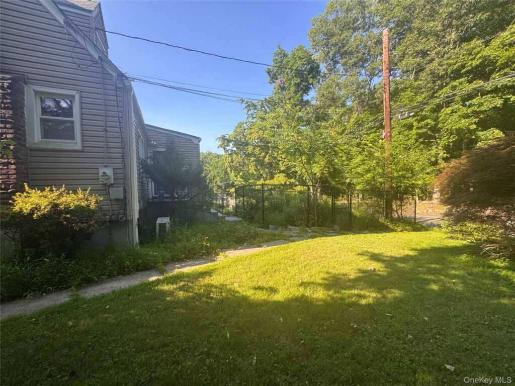 245 Zukor Road, New City, NY 10956 - Photo 6 of 30