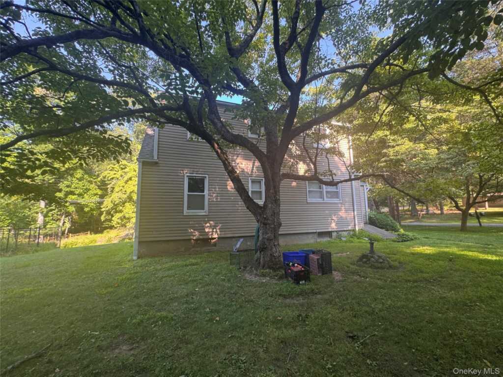 245 Zukor Road, New City, NY 10956 - Photo 9 of 30