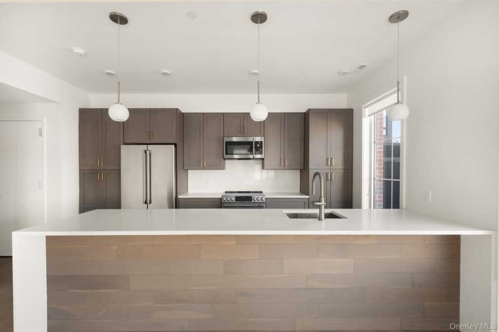 7 S Highland Avenue, Unit #301, Nyack, NY 10960