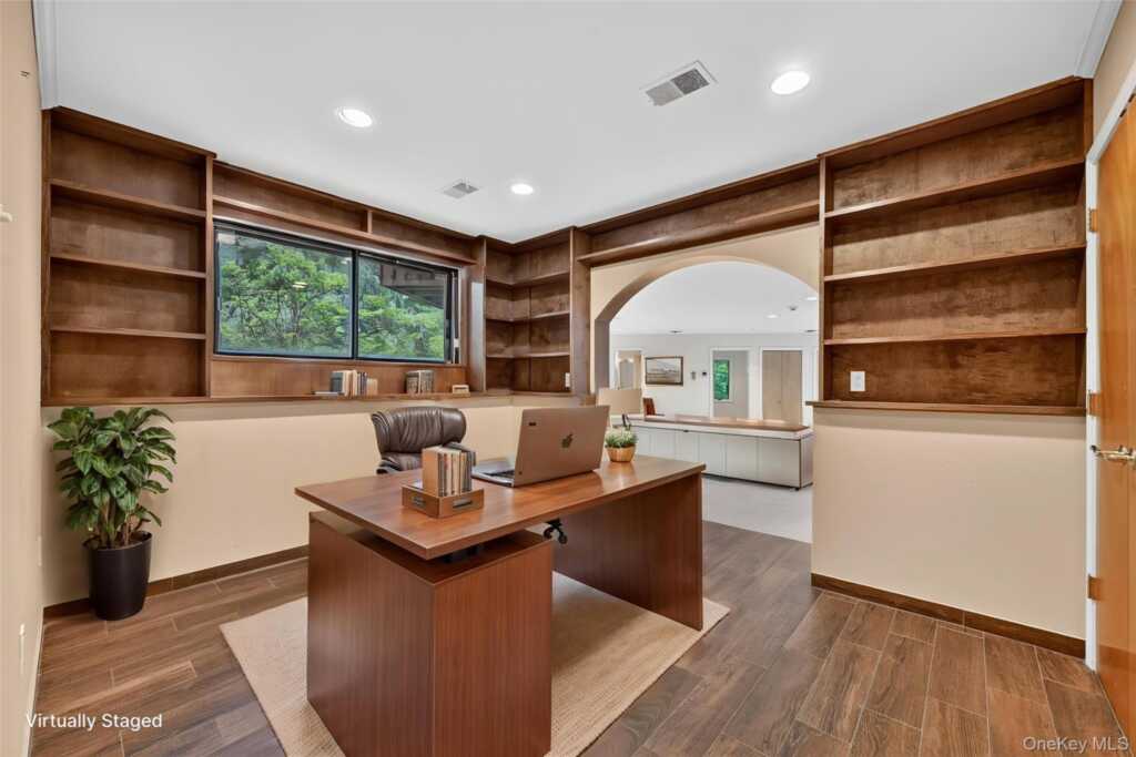 2 Catalina Court, Suffern, NY 10901 - Photo 25 of 37