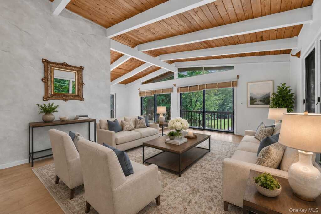 2 Catalina Court, Suffern, NY 10901 - Photo 5 of 37