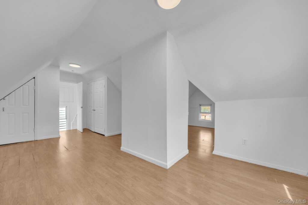 38 Trinity Place, New Rochelle, NY 10805 - Photo 27 of 50