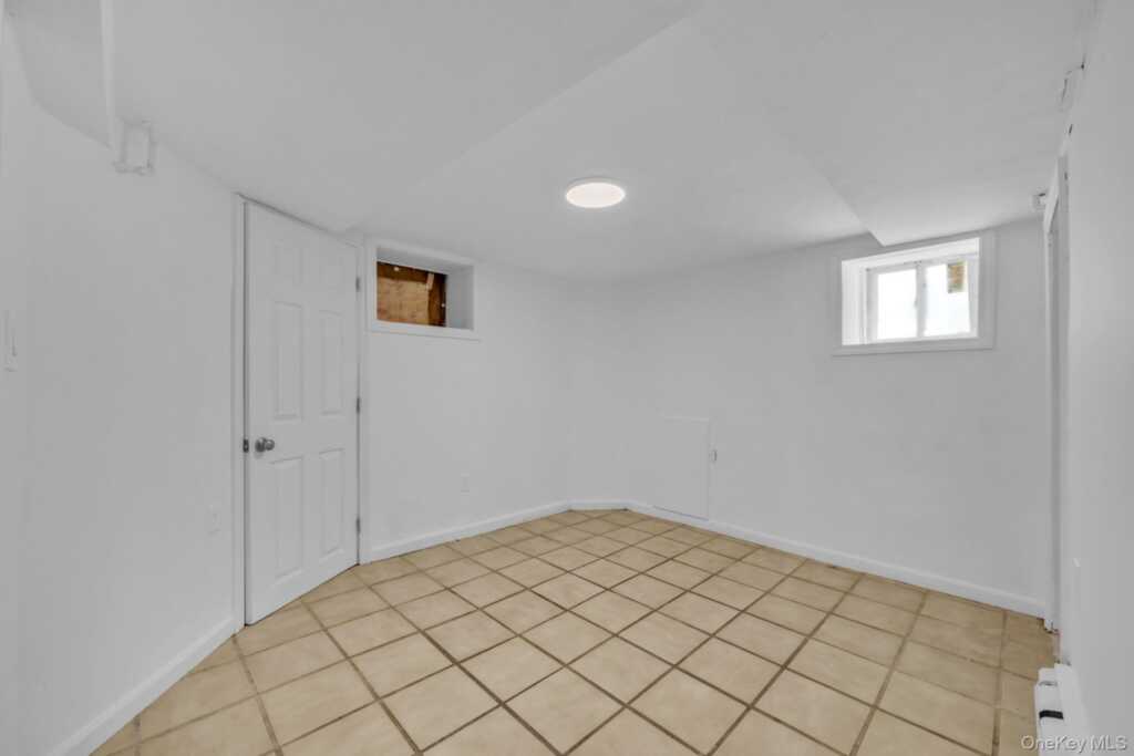 38 Trinity Place, New Rochelle, NY 10805 - Photo 30 of 50