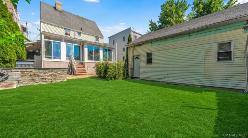 38 Trinity Place, New Rochelle, NY 10805 - Photo 38 of 50