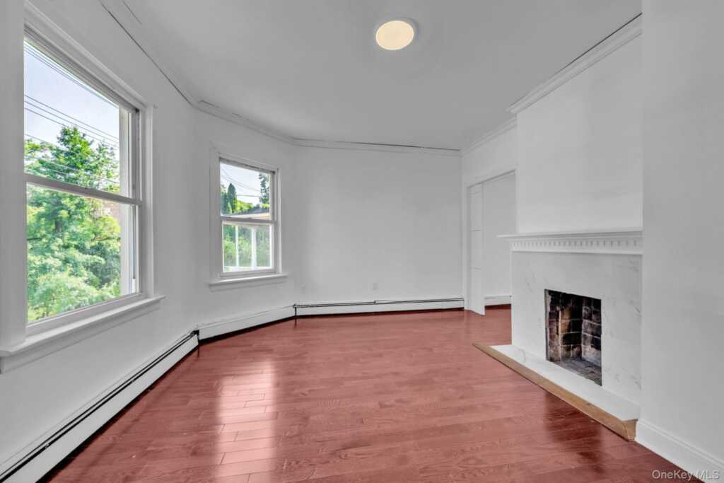 38 Trinity Place, New Rochelle, NY 10805 - Photo 9 of 50