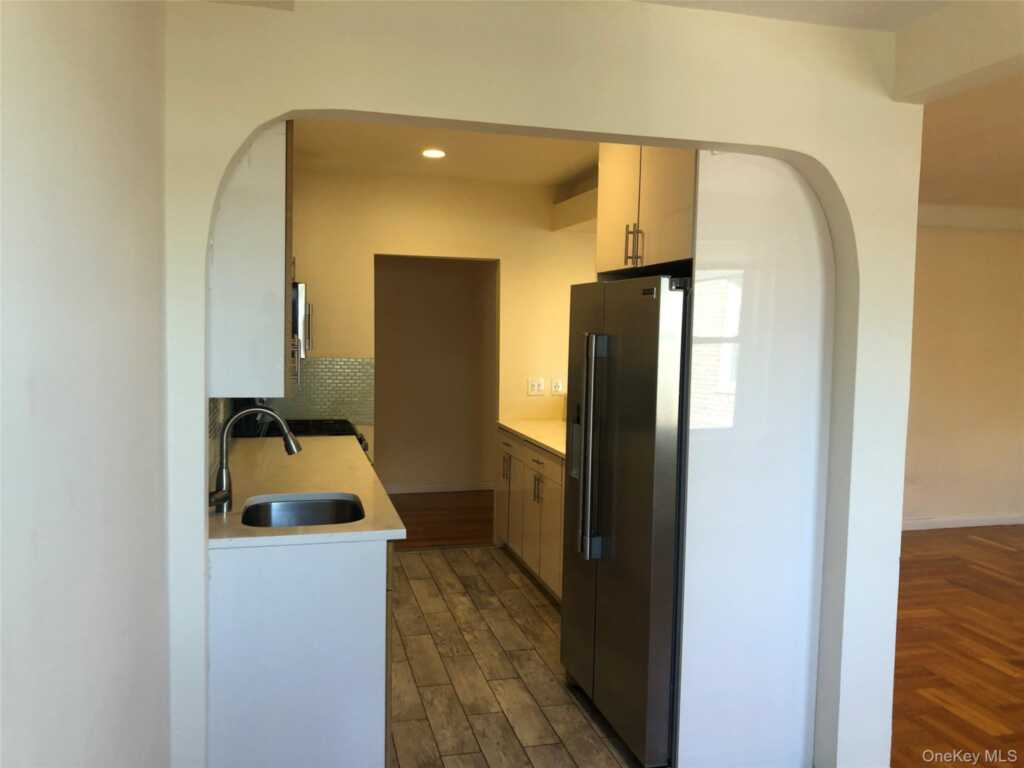 1 S Broadway, Unit #6H, White Plains, NY 10601 - Photo 4 of 7