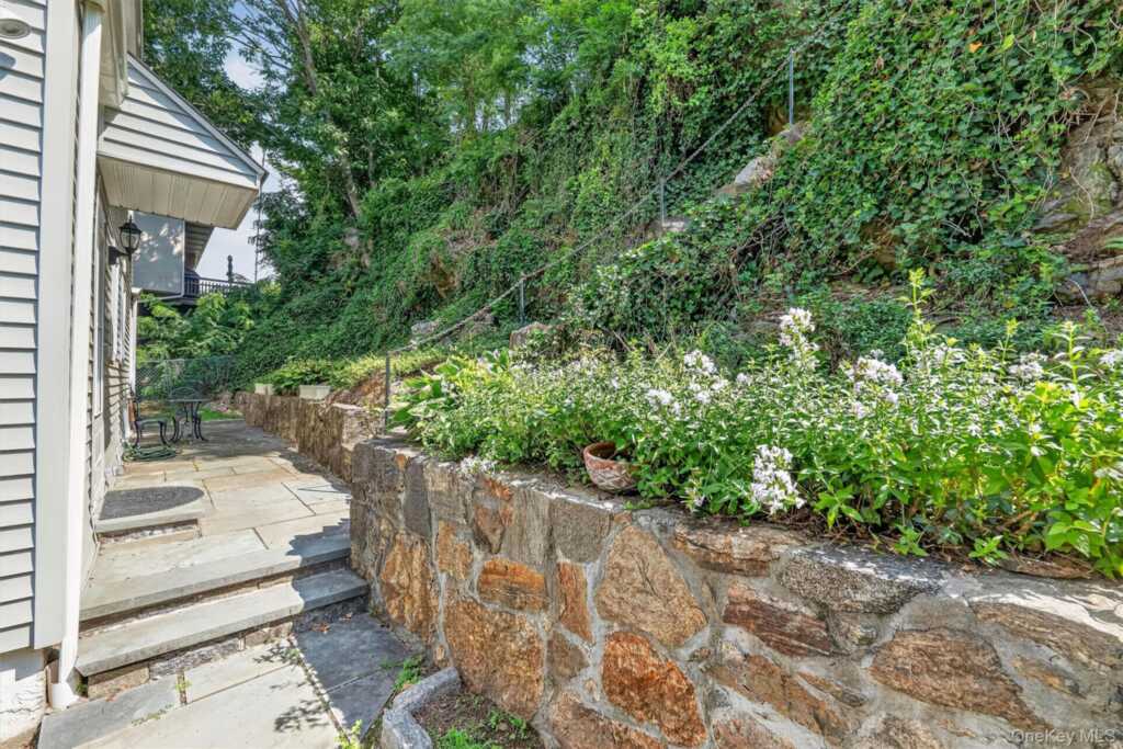 273 Madison Avenue, Rye, NY 10573 - Photo 37 of 39