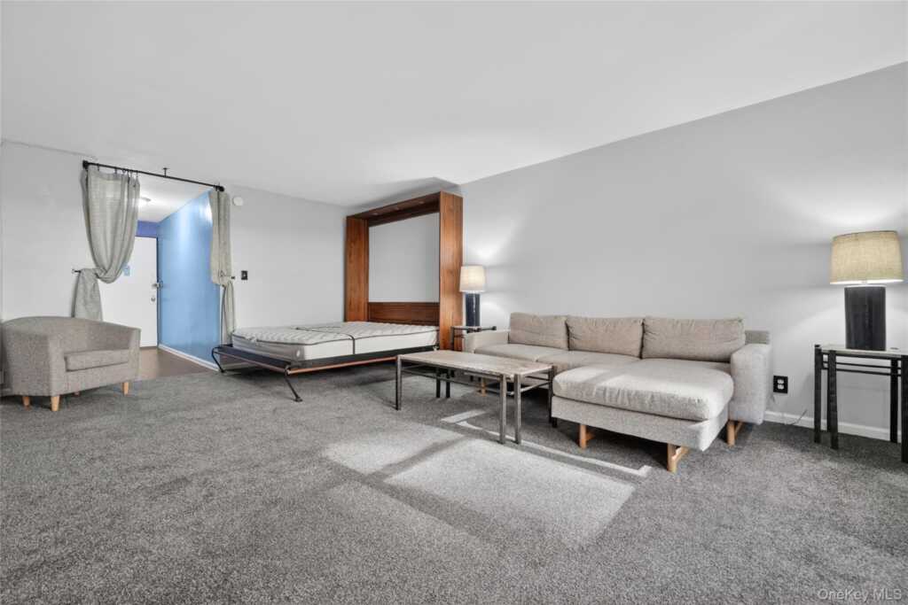 25 Franklin Avenue, Unit #2K, White Plains, NY 10601 - Photo 2 of 16