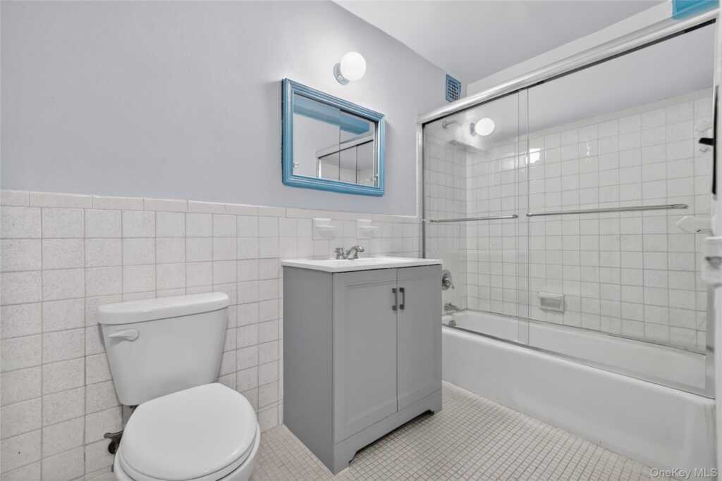 25 Franklin Avenue, Unit #2K, White Plains, NY 10601 - Photo 8 of 16