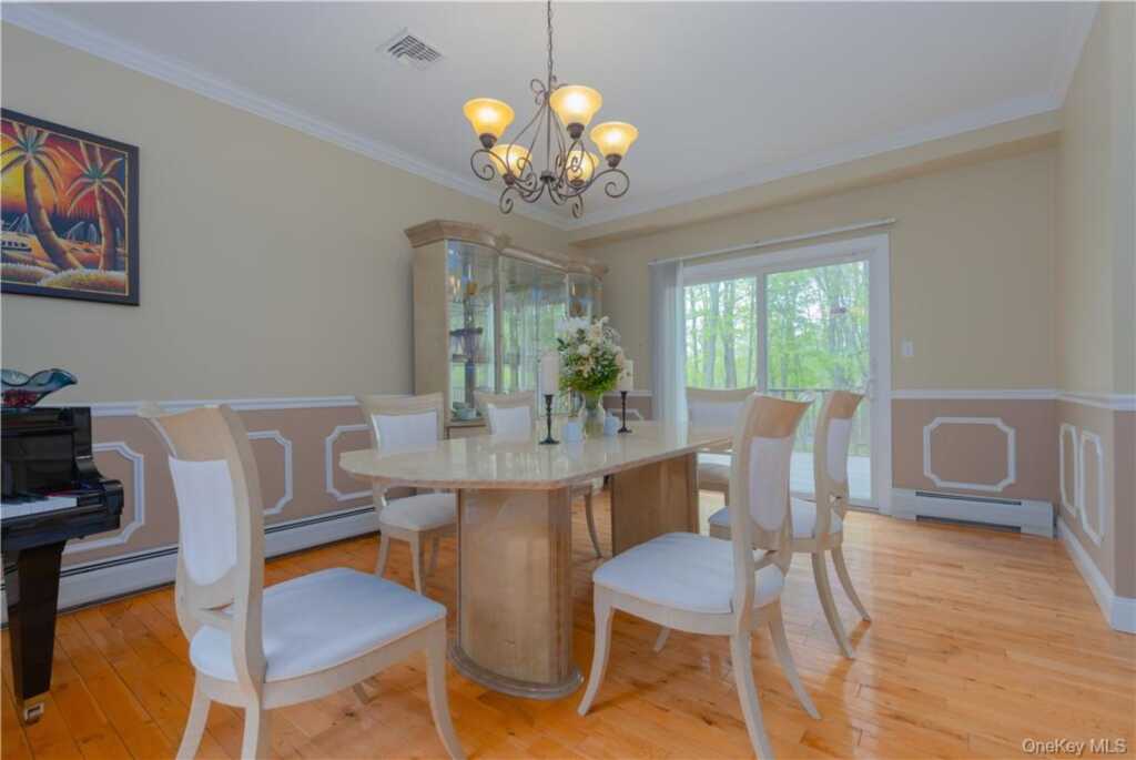 5 Park Avenue, New City, NY 10956 - Photo 12 of 29