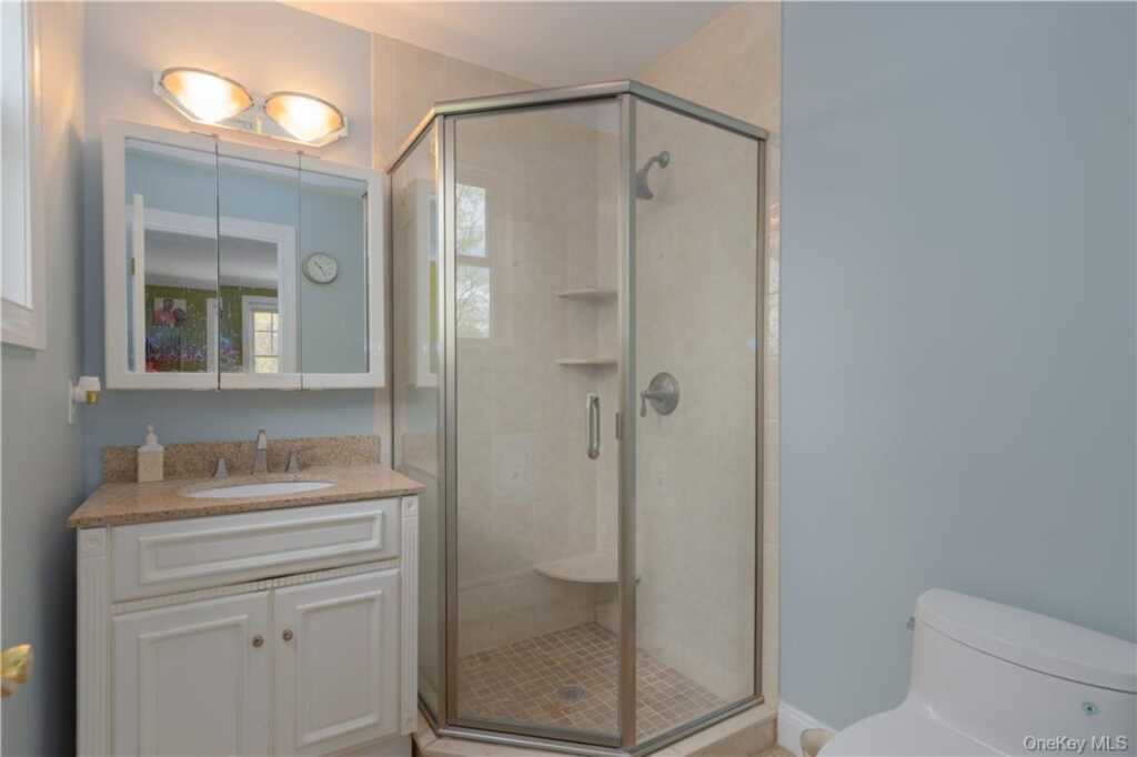 5 Park Avenue, New City, NY 10956 - Photo 16 of 29