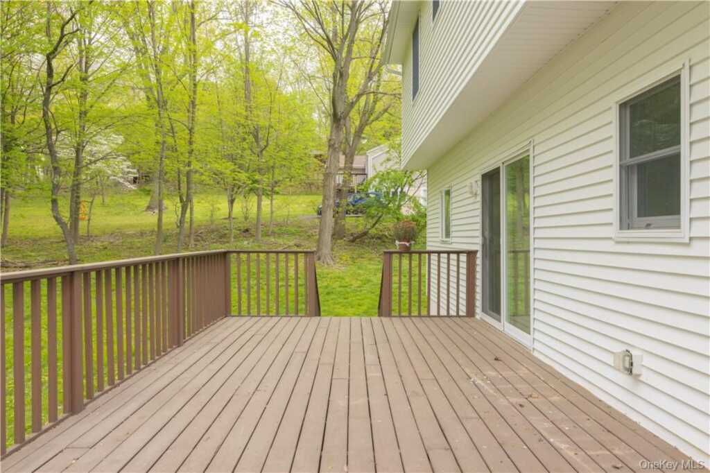 5 Park Avenue, New City, NY 10956 - Photo 24 of 29