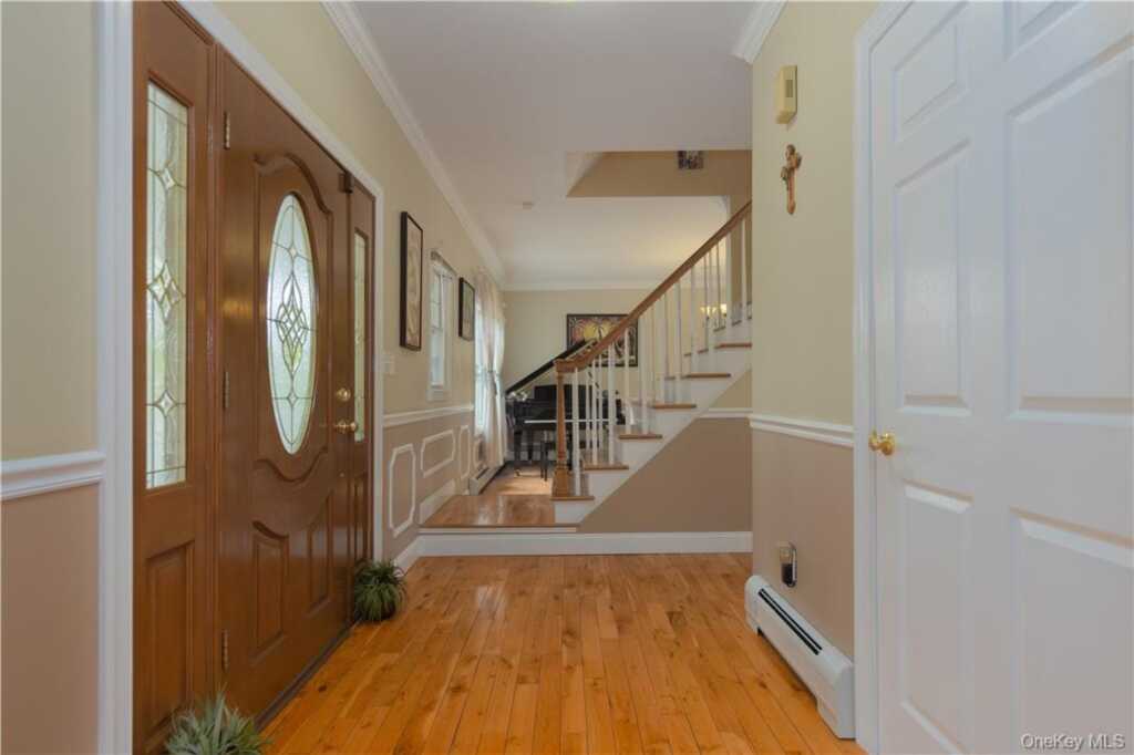 5 Park Avenue, New City, NY 10956 - Photo 7 of 29