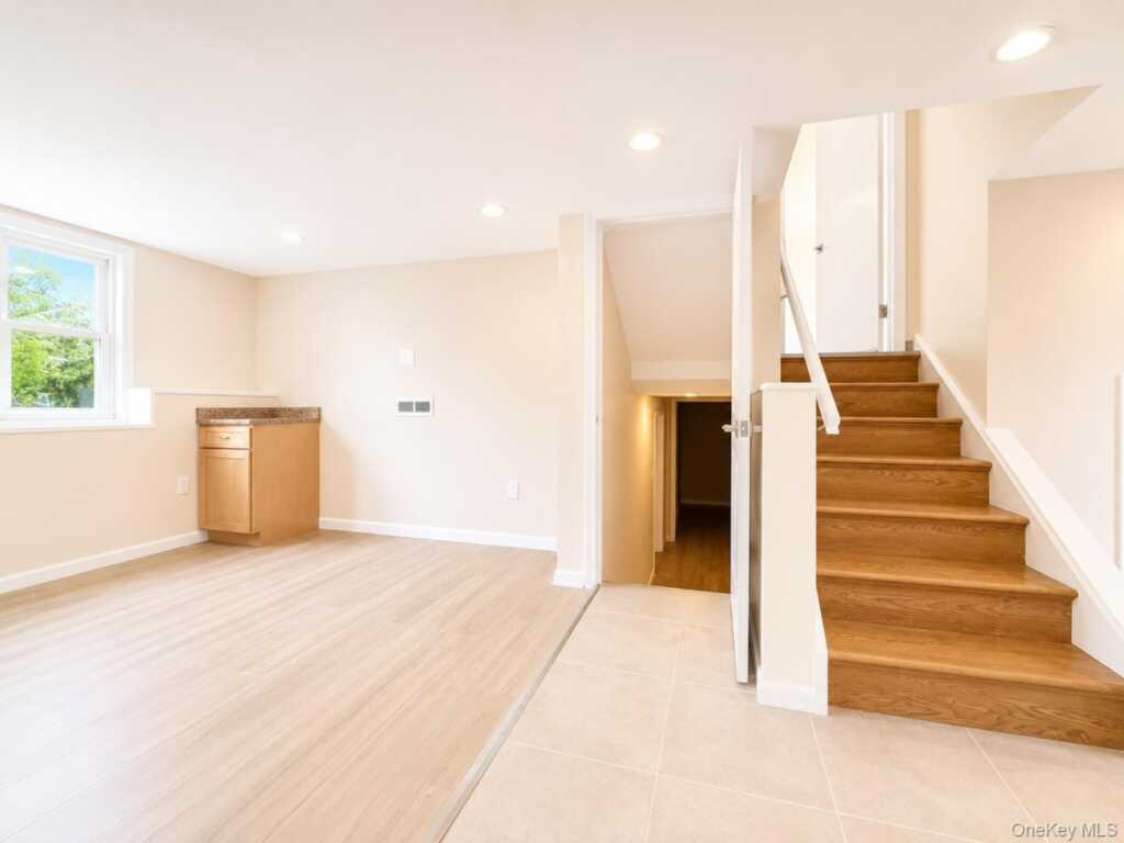 3 Soundview Street, New Rochelle, NY 10805 - Photo 12 of 14