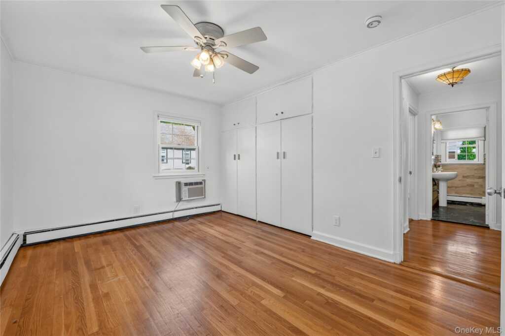 67 Topland Road, White Plains, NY 10605 - Photo 14 of 47