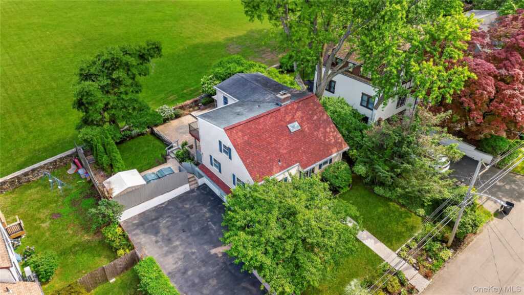 67 Topland Road, White Plains, NY 10605 - Photo 42 of 47