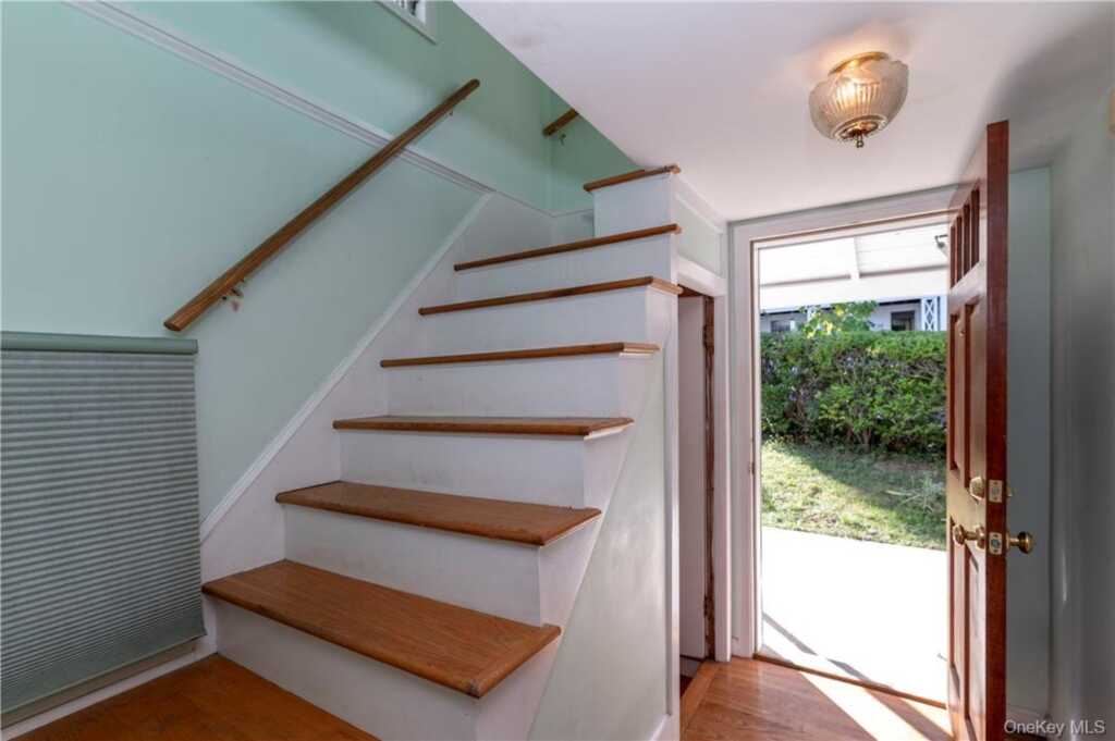 7 Van Houten Street, Nyack, NY 10960 - Photo 13 of 31