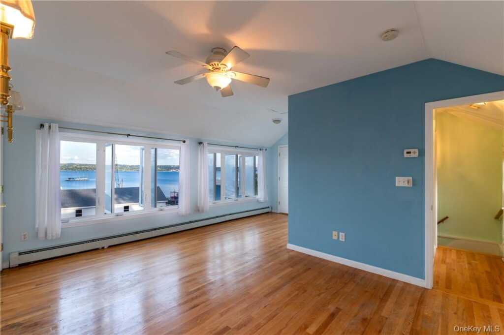 7 Van Houten Street, Nyack, NY 10960 - Photo 6 of 31