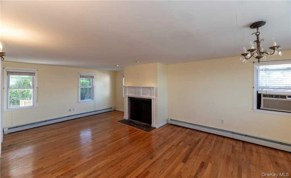 7 Van Houten Street, Nyack, NY 10960 - Photo 9 of 31