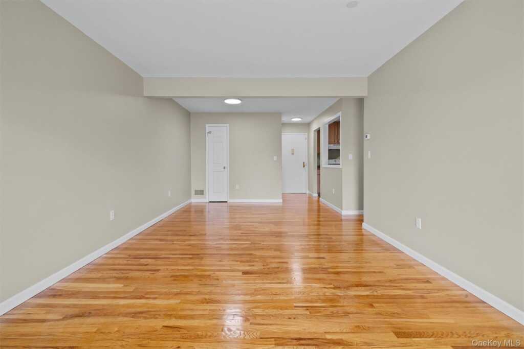 10-12 Chestnut Street, Unit #B104, Suffern, NY 10901 - Photo 15 of 35