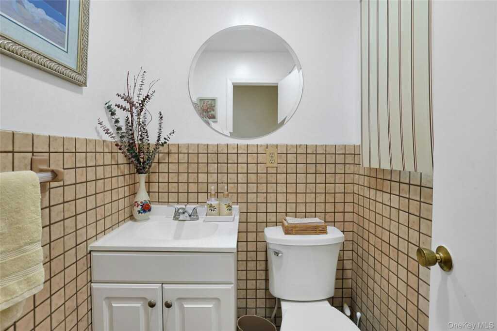 908 Route 9W, Nyack, NY 10960 - Photo 17 of 42