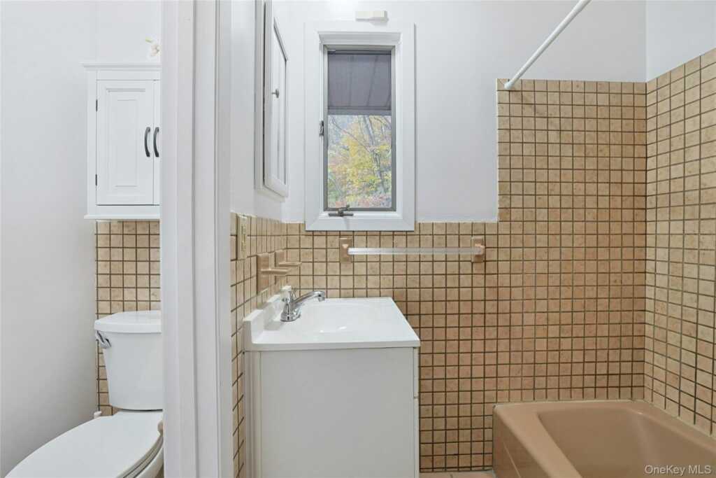908 Route 9W, Nyack, NY 10960 - Photo 26 of 42