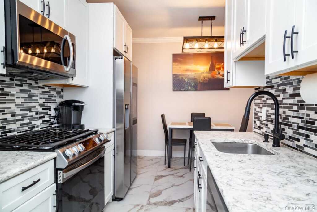 23 Old Mamaroneck Road, Unit #3E, White Plains, NY 10605 - Photo 6 of 13