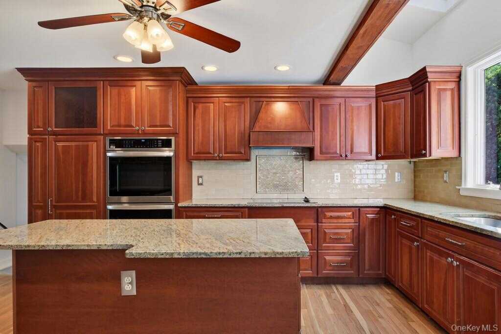 7 Stanley Road, White Plains, NY 10605 - Photo 15 of 50