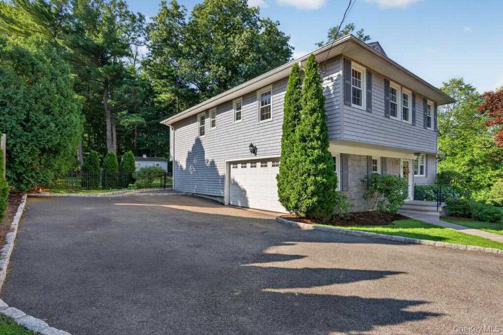 7 Stanley Road, White Plains, NY 10605 - Photo 2 of 50