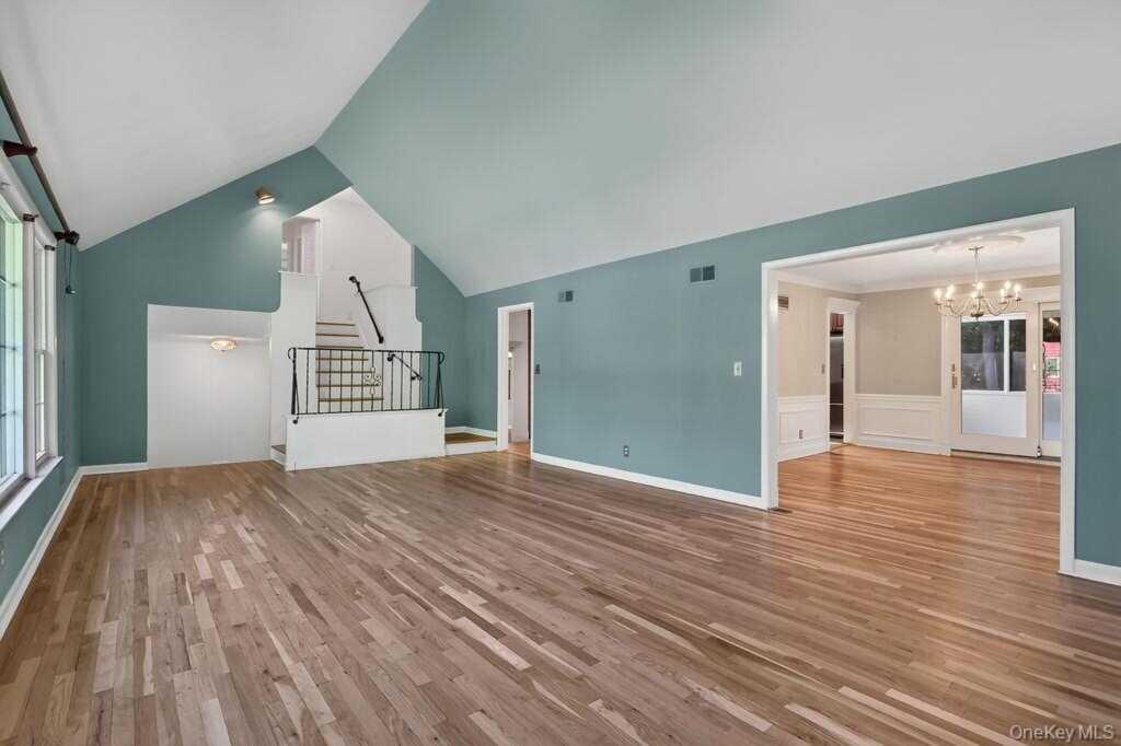 7 Stanley Road, White Plains, NY 10605 - Photo 20 of 50