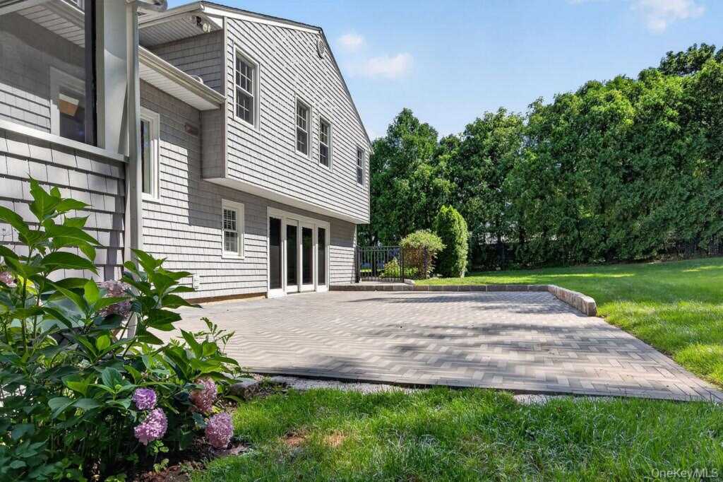 7 Stanley Road, White Plains, NY 10605 - Photo 31 of 50