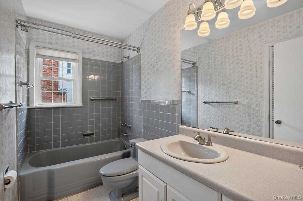 7 Stanley Road, White Plains, NY 10605 - Photo 40 of 50