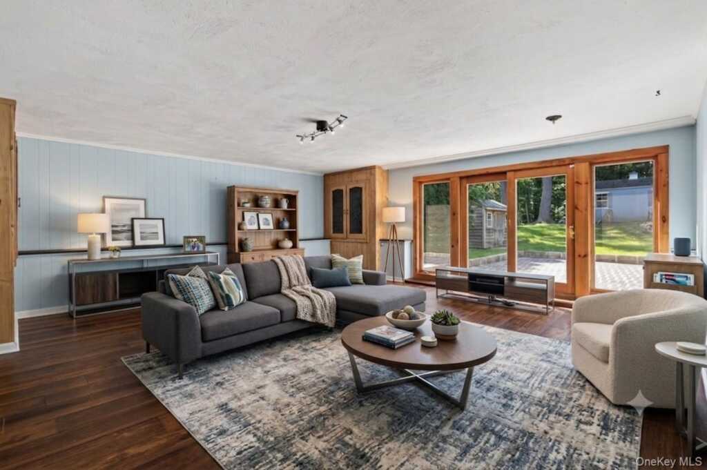 7 Stanley Road, White Plains, NY 10605 - Photo 45 of 50