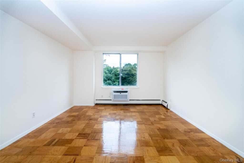 125 Lake Street, Unit #11-D North, White Plains, NY 10604 - Photo 11 of 27