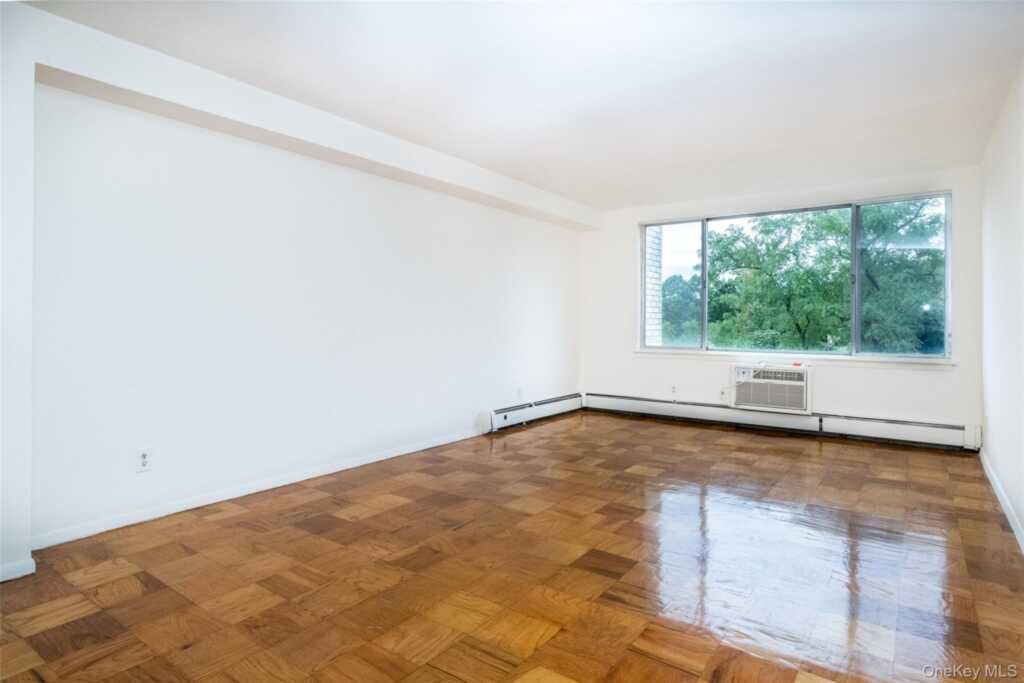 125 Lake Street, Unit #11-D North, White Plains, NY 10604 - Photo 16 of 27
