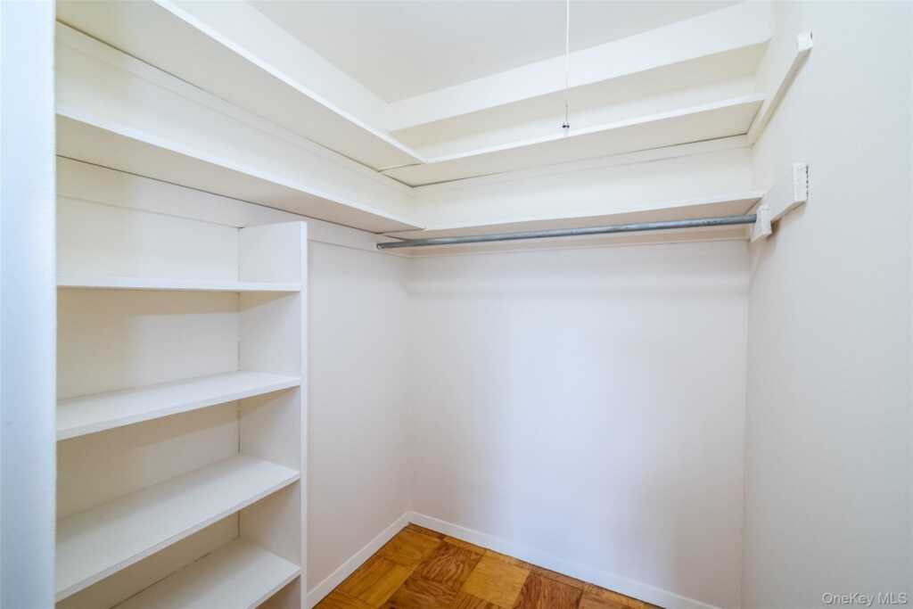 125 Lake Street, Unit #11-D North, White Plains, NY 10604 - Photo 25 of 27