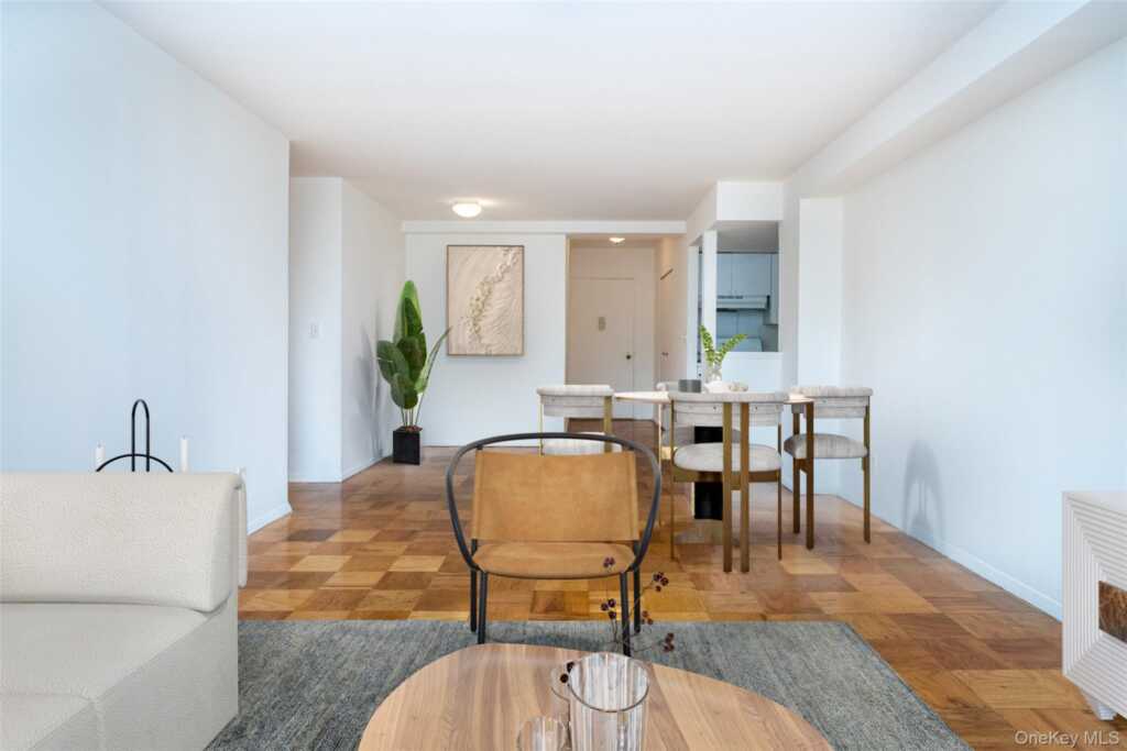 125 Lake Street, Unit #11-D North, White Plains, NY 10604 - Photo 4 of 27