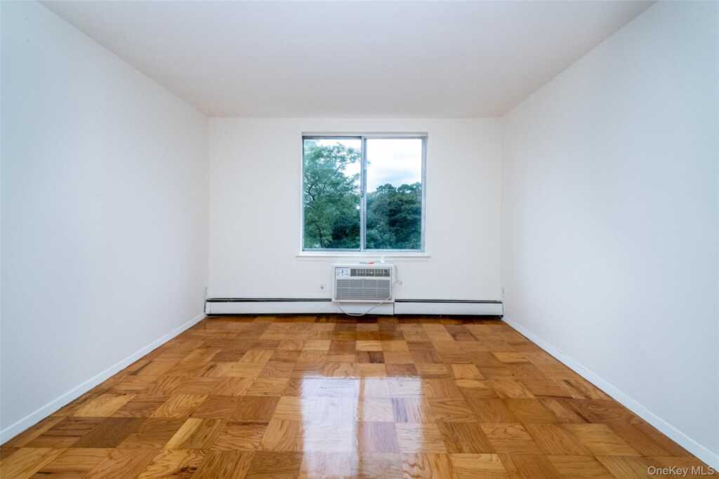125 Lake Street, Unit #11-D North, White Plains, NY 10604 - Photo 6 of 27